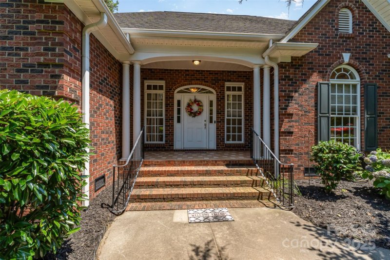 Property image 2 of 2909 Arbor Knoll in Fieldstone, Concord, NC 28025