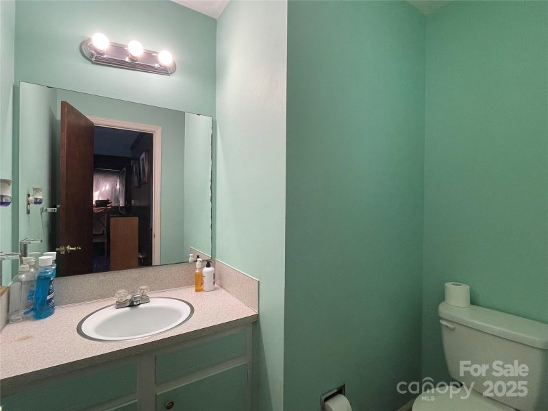 Property image 4 of 6708 Nutcracker Place in Slatewood, Charlotte, NC 28212