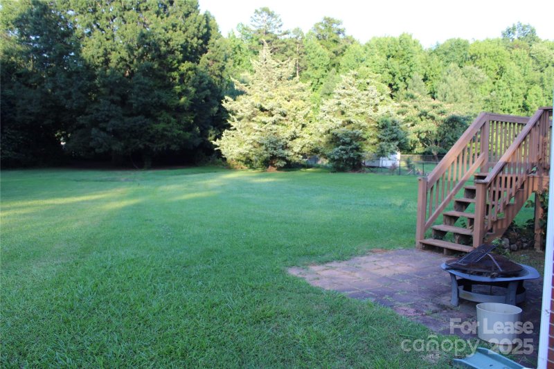 Property image 3 at 2927 Sheets Circle, Charlotte, NC 28214