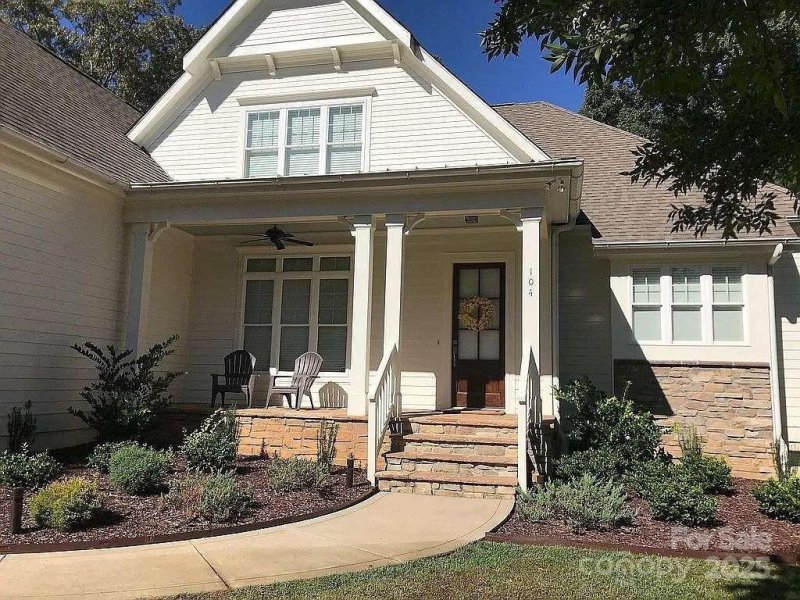 Property image 2 at 104 Bunker Way, Mooresville, NC 28117