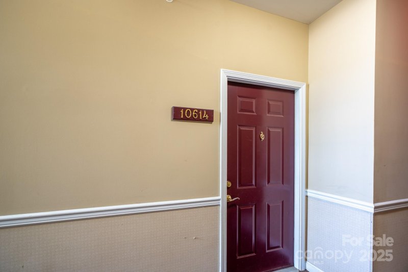 Property image 3 at 10614 Hill Point Court, Charlotte, NC 28262