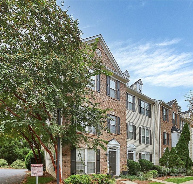 Property image 3 of 11503 Destin Lane in Stillwater, Charlotte, NC 28277