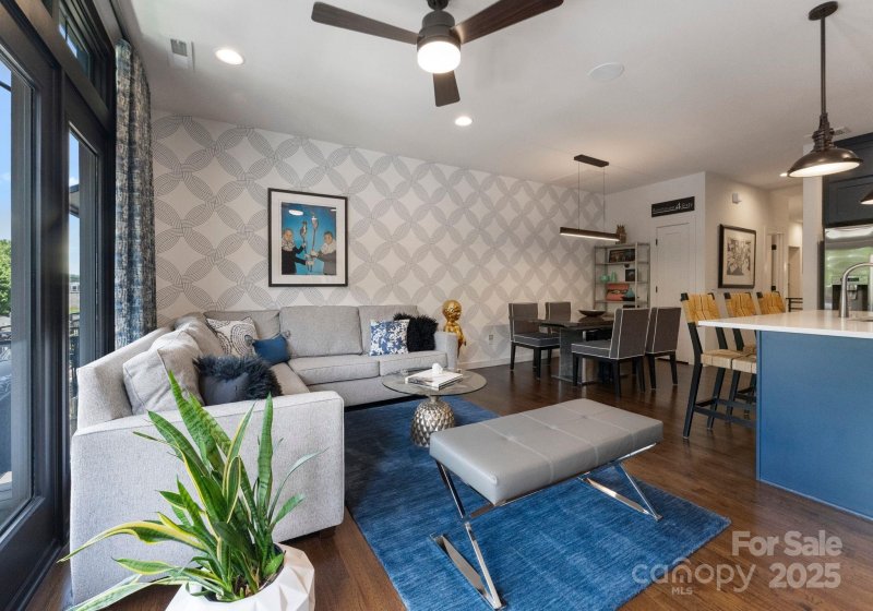 Property image 4 of 460 E 33rd Street in The Arts District, Charlotte, NC 28205