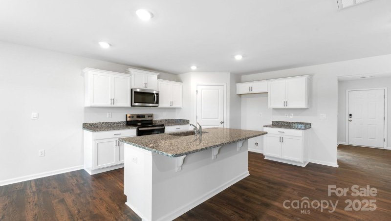 Property image 3 at 462 Janie Circle, Newton, NC 28658