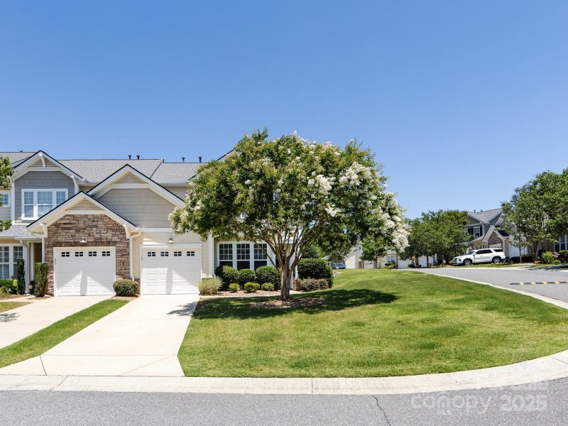 Property image 2 at 621 Pine Links Drive, Tega Cay, SC 29708