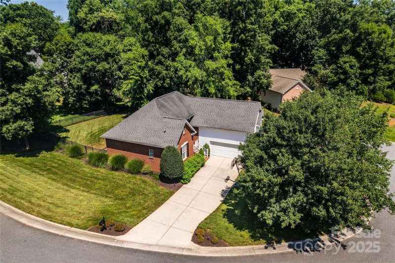 Property image 2 at 2124 Congress Court, Kannapolis, NC 28083