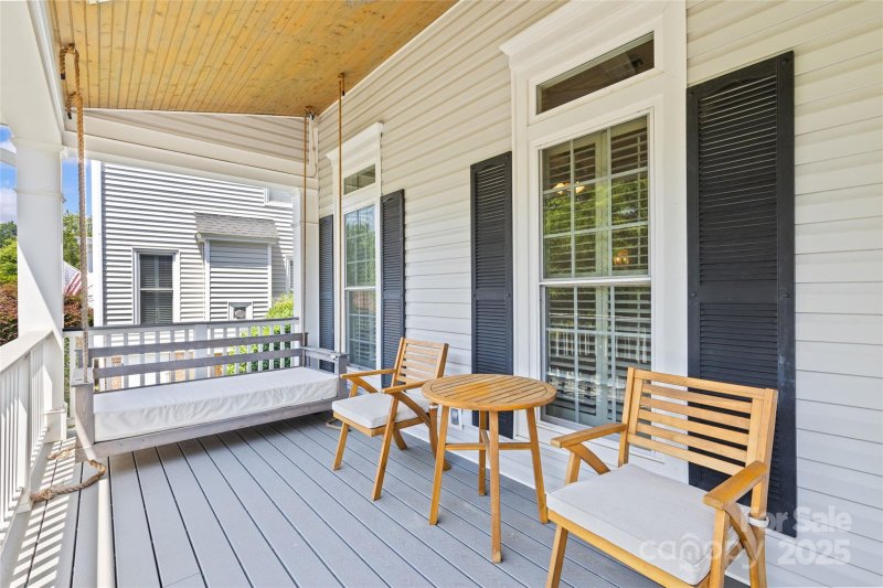 Property image 3 at 3535 Selwyn Farms Lane, Charlotte, NC 28209