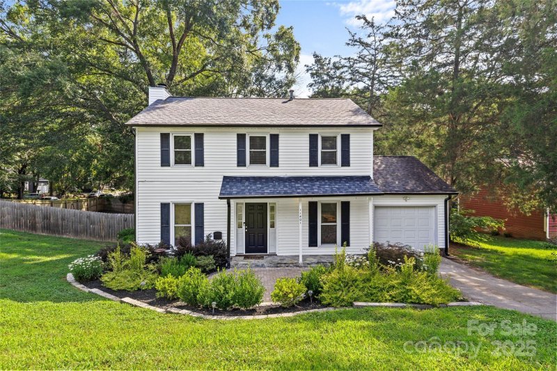 11401 Lone Star Circle