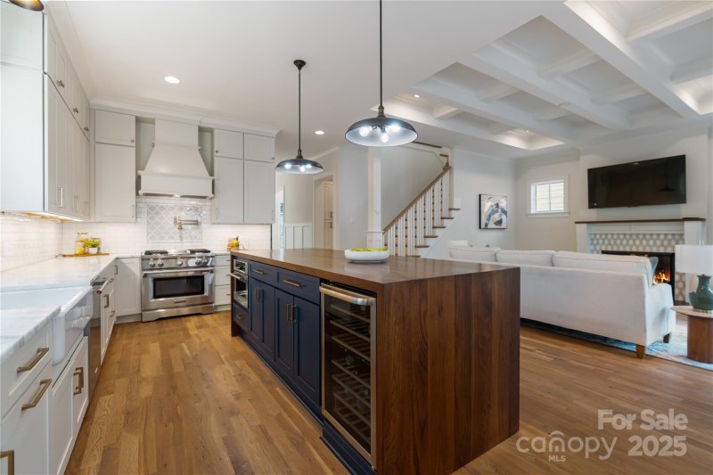 Property image 2 at 508 Mcalway Road, Charlotte, NC 28211