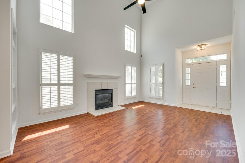 Property image 4 at 2830 Grosbeak Lane, Charlotte, NC 28269