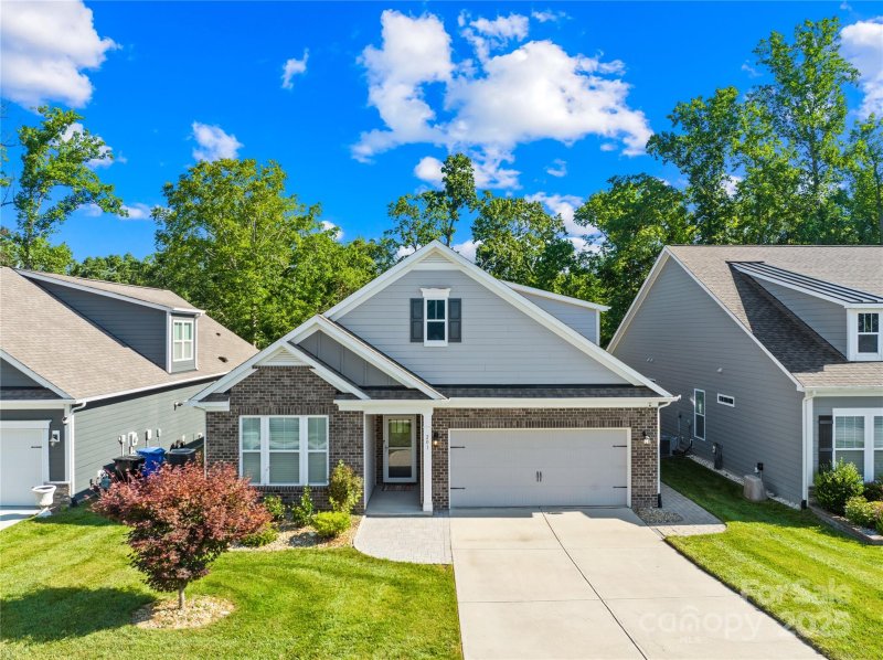 201 Hanks Bluff Drive