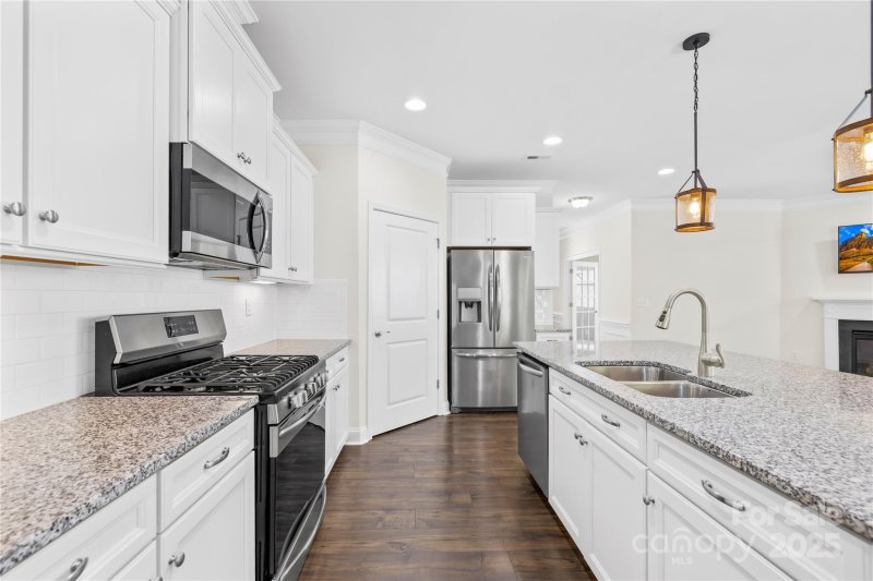 Property image 5 at 201 Hanks Bluff Drive, Mooresville, NC 28117