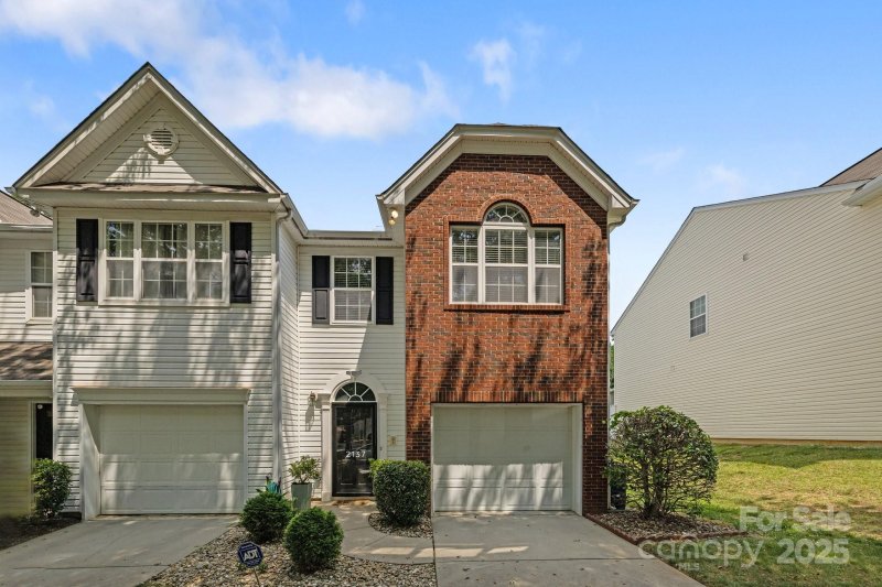 Property image 3 of 2137 Whispering Way in Abbotts Glen, Charlotte, NC 28212