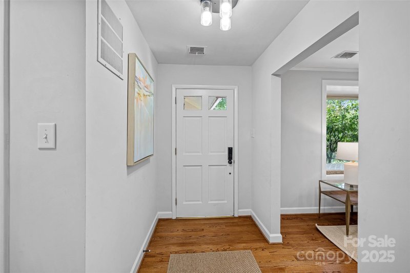 Property image 2 at 5441 Wintercrest Lane, Charlotte, NC 28209