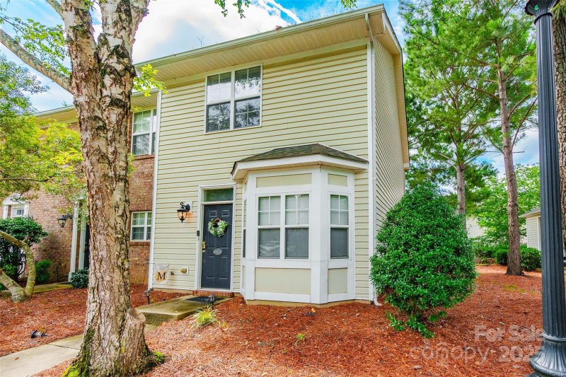 Property image 2 of 11521 Savannah Creek Drive in Savannah Townhomes, Charlotte, NC 28273