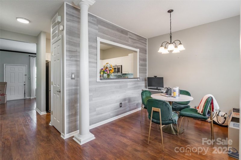 Property image 4 of 11521 Savannah Creek Drive in Savannah Townhomes, Charlotte, NC 28273