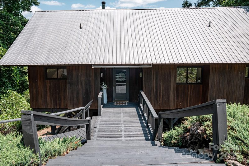 Property image 2 at 126 North Ridge Drive, Marion, NC 28752