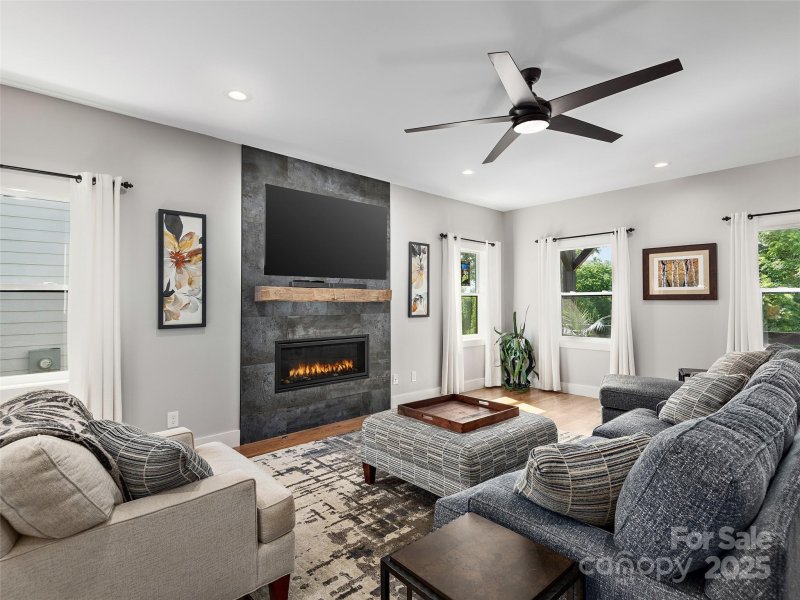 Property image 4 at 156 Joyner Avenue, Asheville, NC 28806