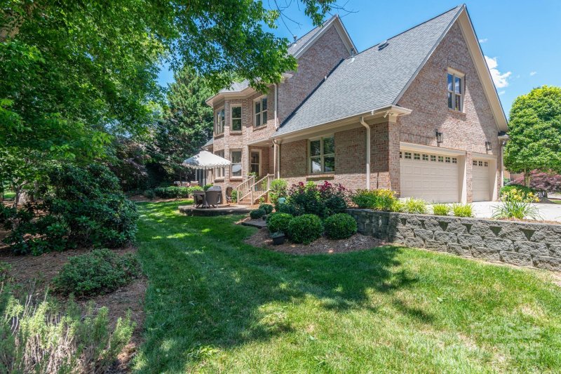 Property image 2 at 18534 Carnegie Overlook Boulevard, Davidson, NC 28036