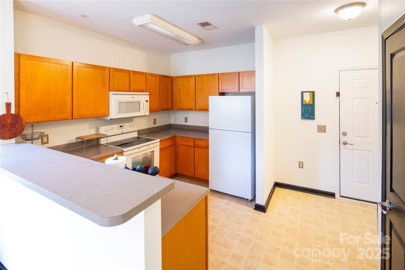 Property image 5 at 738 Appeldoorn Circle, Asheville, NC 28803