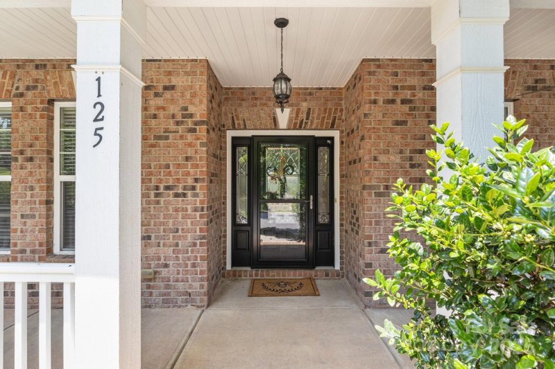 Property image 3 at 125 Snow Fountain Lane, Mooresville, NC 28115