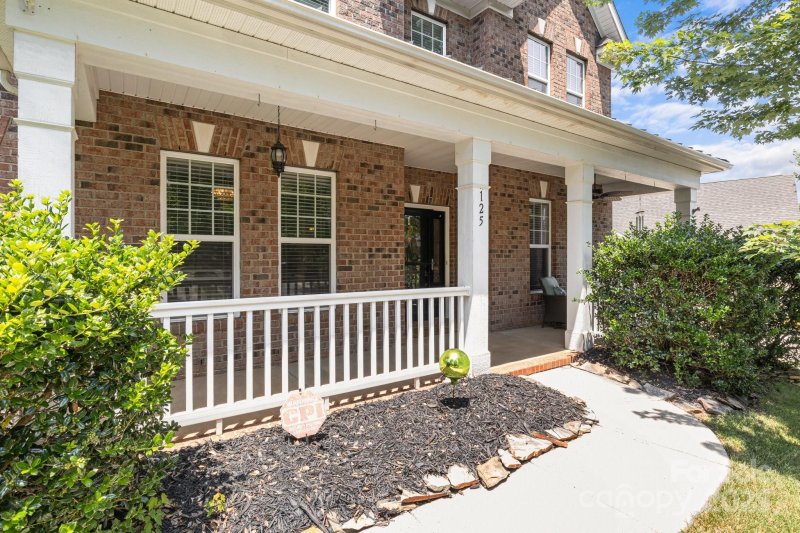 Property image 5 at 125 Snow Fountain Lane, Mooresville, NC 28115