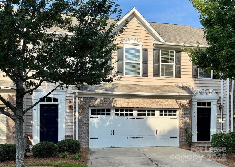 11915 Elizabeth Madison Court