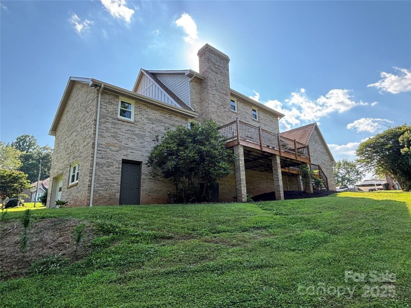 Property image 3 at 1335 33rd Avenue Drive, Hickory, NC 28601