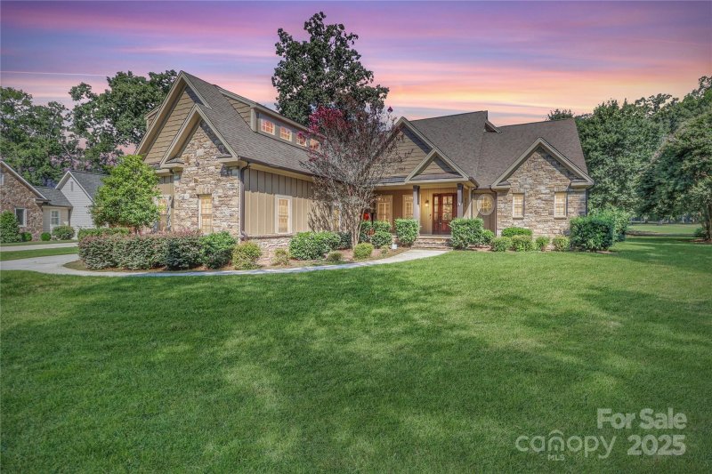 3229 Broadmoor Drive