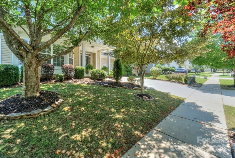 Property image 3 at 17916 Caldwell Track Drive, Cornelius, NC 28031