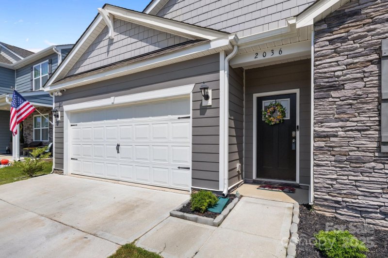 Property image 2 of 2036 Vanderlyn Street in Secrest Commons, Monroe, NC 28112