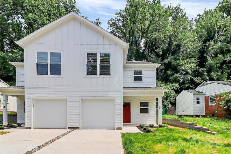 915 Yellowstone Drive