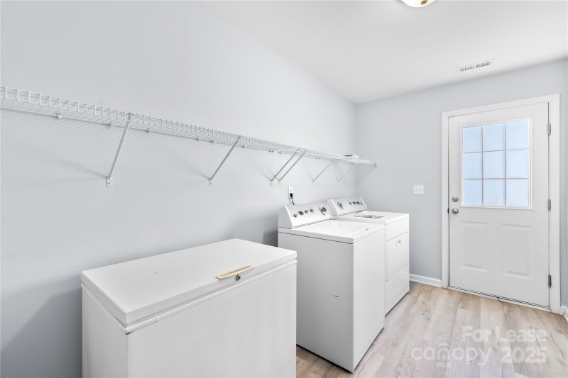 Property image 5 at 8043 Bristle Toe Lane, Charlotte, NC 28277