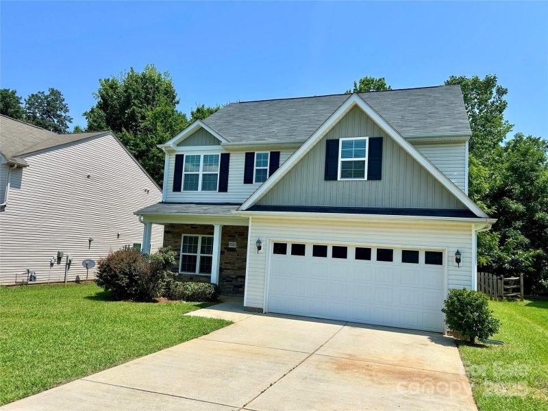 Property image 2 at 8320 Suttonview Drive, Charlotte, NC 28269