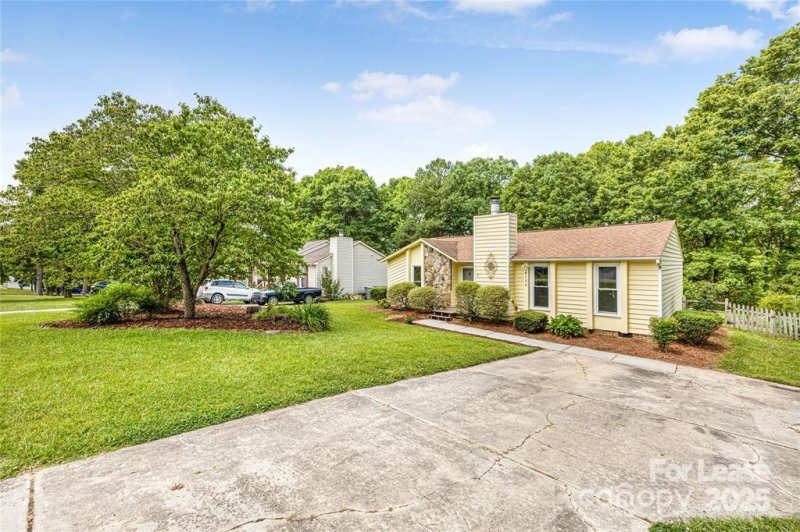 Property image 2 at 8125 Plott Road, Charlotte, NC 28215