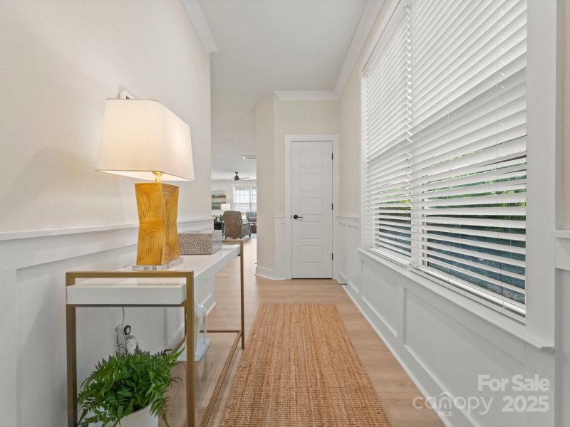 Property image 2 of 1517 Falcon Street in Cotswold, Charlotte, NC 28211