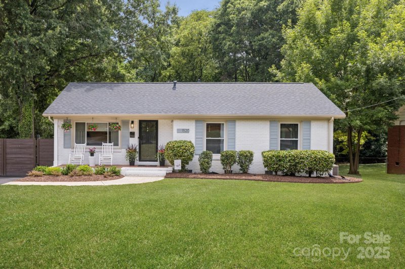 Property image 2 at 1520 Starbrook Drive, Charlotte, NC 28210