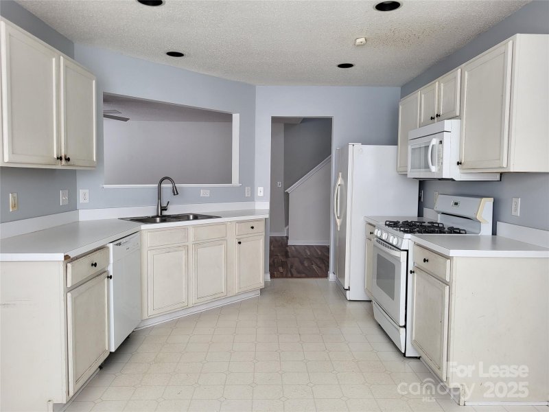 Property image 5 of 5925 Hidden Meadow Lane in Highland Creek, Charlotte, NC 28269