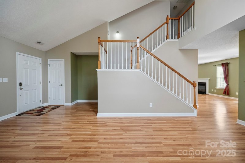 Property image 4 of 1961 9th Street Place in Windsong Village, Hickory, NC 28602