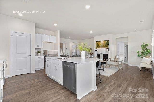 Property image 4 of 159 Apple Orchard Court in Wallace Springs, Statesville, NC 28677