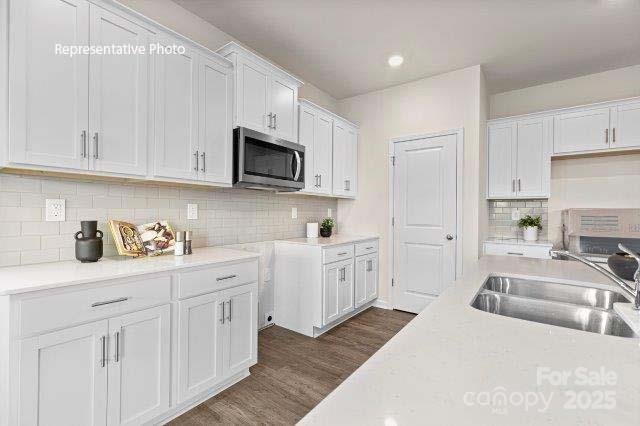 Property image 5 of 159 Apple Orchard Court in Wallace Springs, Statesville, NC 28677