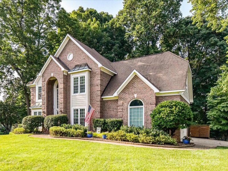 Property image 2 at 3401 Cresta Court, Charlotte, NC 28269