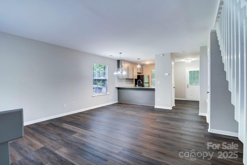 Property image 2 at 3919 Briarhill Drive, Charlotte, NC 28215