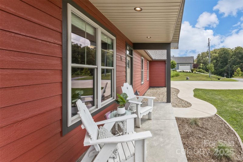 Property image 3 at 11 South Pine Drive, Weaverville, NC 28787
