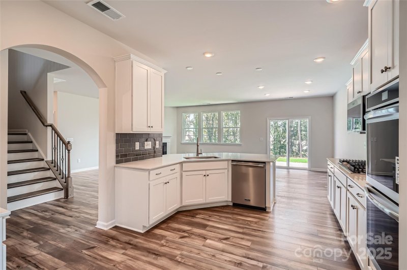 Property image 5 of 4263 Skyboat Circle in Elizabeth, Fort Mill, SC 29715