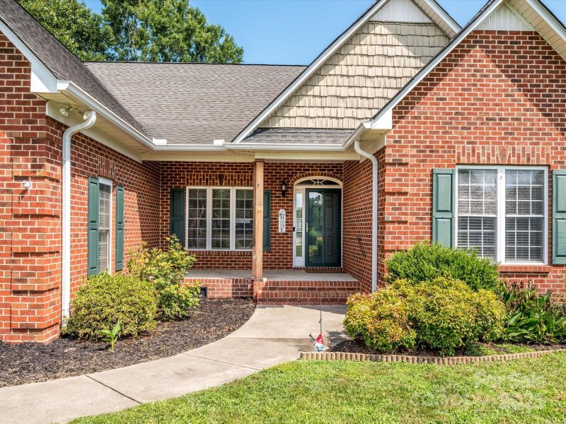 Property image 2 at 850 Meadow Drive, Oakboro, NC 28129