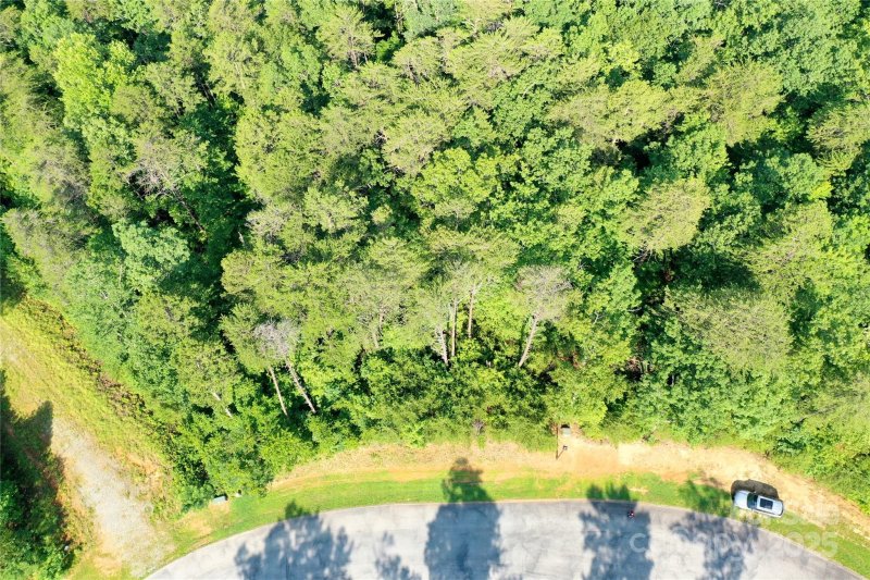 Property image 3 of 241 Rock Ledge Drive in Vista At Bills Mountain, Lake Lure, NC 28746