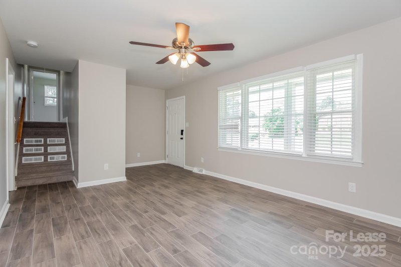 Property image 3 at 1200 Castlegate Street, Gastonia, NC 28054