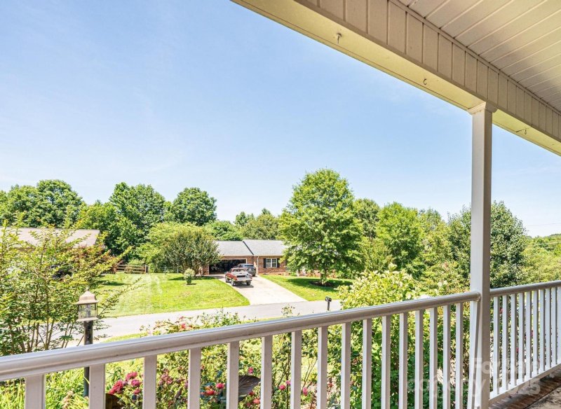 Property image 5 at 4128 River Run Circle, Hickory, NC 28602