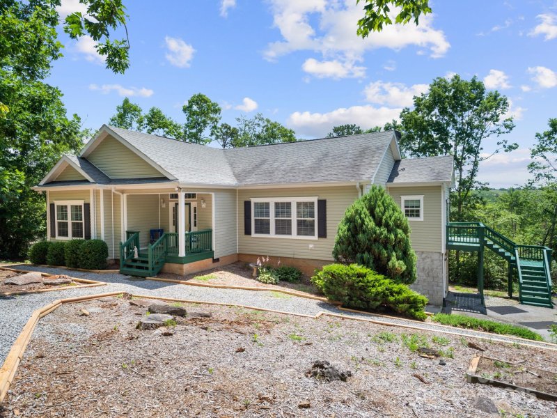 Property image 2 at 66 Condor Court, Hendersonville, NC 28792